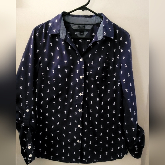 Women's Navy Floral Button-Up Shirt - Picture 3 of 7